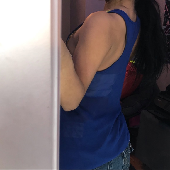 Patterned top - Picture 3 of 7